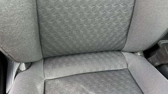 Toyota Yaris 1.5 Hybrid Icon 5dr CVT