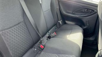 Toyota Yaris 1.5 Hybrid Icon 5dr CVT
