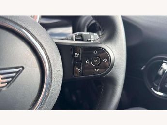 MINI Hatchback 1.5 Cooper Classic 3dr Auto