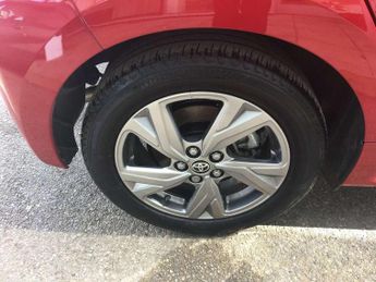 Toyota Yaris 1.5 Hybrid Icon 5dr CVT