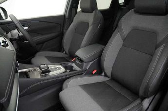 Nissan Qashqai 1.3 DiG-T MH 158 N-Connecta 5dr Xtronic