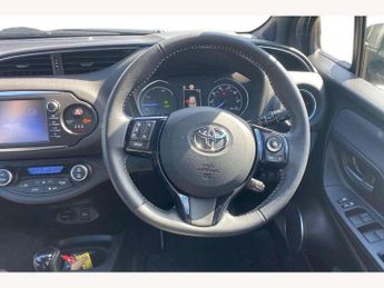 Toyota Yaris 1.5 Hybrid Excel 5dr CVT