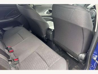 Toyota Yaris 1.5 Hybrid Design 5dr CVT