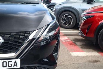 Nissan Qashqai 1.3 DiG-T MH 158 Acenta Premium 5dr Xtronic