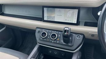 Land Rover Defender 3.0 D250 X-Dynamic HSE 110 5dr Auto [7 Seat]