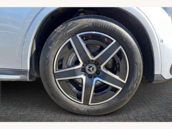 Mercedes-Benz GLC GLC 300 4Matic AMG Line 5dr 9G-Tronic