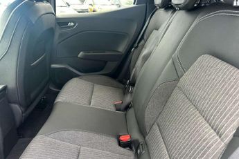 Renault Clio 1.6 E-TECH full hybrid 145 Techno 5dr Auto