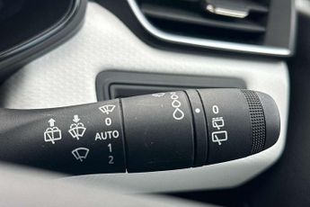 Renault Clio 1.6 E-TECH full hybrid 145 Techno 5dr Auto