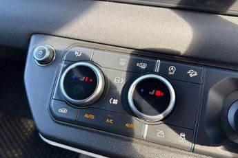 Land Rover Defender 3.0 D250 Hard Top Auto