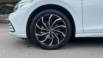 Volkswagen Golf 1.5 eTSI 150 Life 5dr DSG