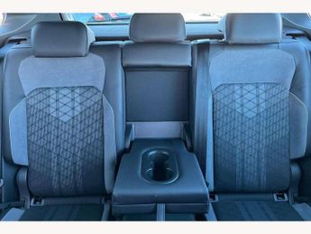 Volkswagen Tiguan 2.0 TDI R-Line 5dr DSG