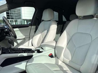 Porsche Macan S 5dr PDK