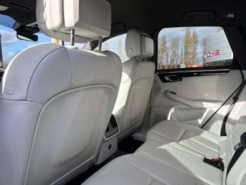 Porsche Macan S 5dr PDK