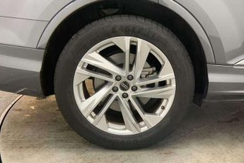Audi Q7 50 TDI Quattro S Line 5dr Tiptronic