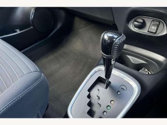 Toyota Yaris 1.5 Hybrid Icon 5dr CVT