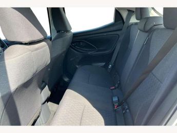 Toyota Yaris 1.5 Hybrid Icon 5dr CVT