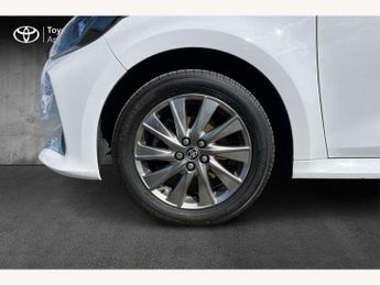 Toyota Yaris 1.5 Hybrid Icon 5dr CVT