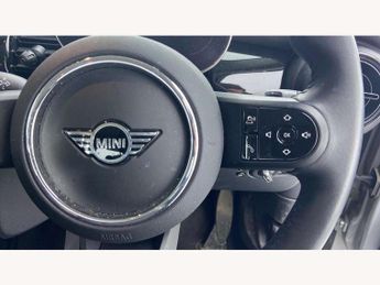 MINI Hatchback 5dr 1.5 Cooper Classic 5dr Auto