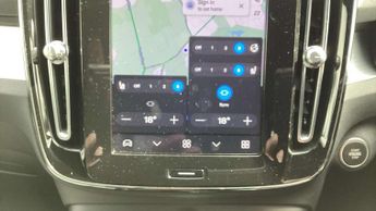 Volvo XC40 2.0 B3P Plus Dark 5dr Auto