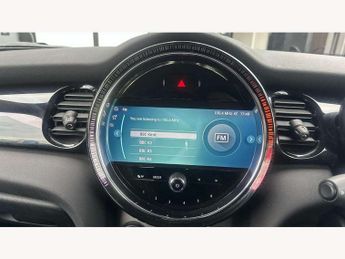 MINI Hatchback 1.5 Cooper Classic 3dr Auto