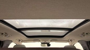 Volvo XC40 2.0 B3P Ultra Dark 5dr Auto
