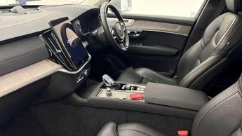 Volvo XC90 2.0 B5P Ultra Dark 5dr AWD Geartronic