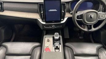 Volvo XC90 2.0 B5P Ultra Dark 5dr AWD Geartronic