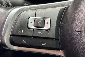 Volkswagen Tiguan 2.0 TDi 150 4Motion R-Line Tech 5dr DSG