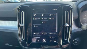 Volvo XC40 Recharge 1.5 T4 Recharge PHEV Plus Dark 5dr Auto