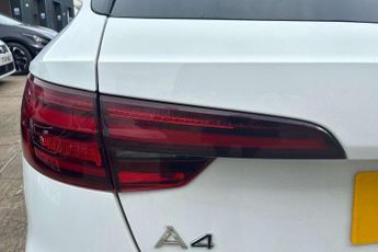 Audi A4 Avant 35 TDI Black Edition 5dr S Tronic