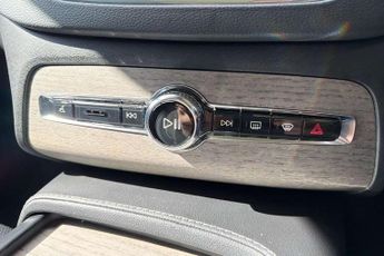 Volvo XC90 2.0 T8 [455] RC PHEV Ultimate Dark 5dr AWD Gtron