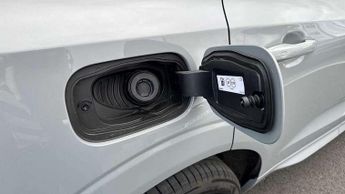 Volvo XC60 2.0 B5P Plus Black Edition 5dr AWD Geartronic