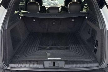 Land Rover Range Rover Sport 3.0 D300 Dynamic SE 5dr Auto