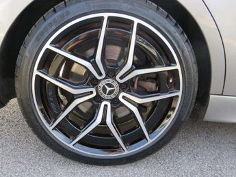 Mercedes-Benz C-Class C220d AMG Line Premium Plus 4dr 9G-Tronic