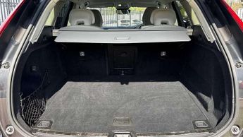 Volvo XC60 2.0 B5P Plus Dark 5dr AWD Geartronic