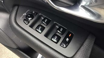 Volvo XC90 2.0 D5 PowerPulse Momentum 5dr AWD Geartronic