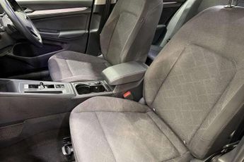 Volkswagen Golf 1.5 eTSI 150 Life 5dr DSG