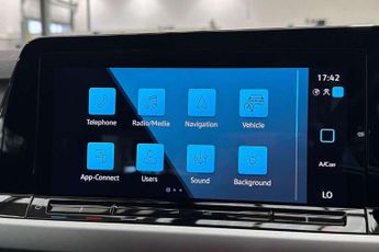 Volkswagen Golf 1.5 eTSI 150 Life 5dr DSG