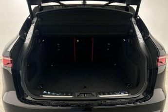 Jaguar F-Pace 2.0 D200 R-Dynamic Black 5dr Auto AWD