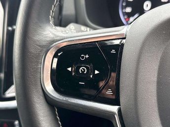 Volvo V60 2.0 T6 Recharge PHEV R DESIGN 5dr AWD Auto