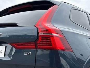 Volvo XC60 2.0 B4P Plus Dark 5dr Geartronic