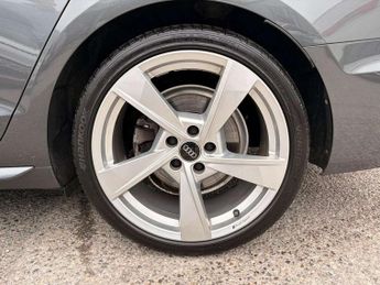 Audi A4 Avant 35 TFSI S Line 5dr S Tronic