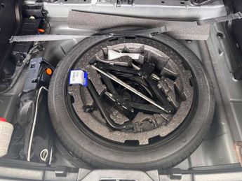 Volvo XC40 2.0 D4 [190] R DESIGN 5dr AWD Geartronic