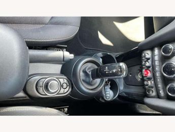 MINI Hatchback 5dr 1.5 Cooper Classic 5dr Auto