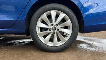 Skoda Superb Estate 2.0 TDI SE Technology 5dr DSG