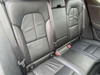 Volvo XC40 Recharge 1.5 T5 Recharge PHEV Inscription Pro 5dr Auto