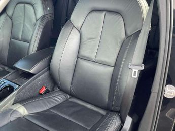 Volvo XC40 Recharge 1.5 T5 Recharge PHEV Inscription Pro 5dr Auto