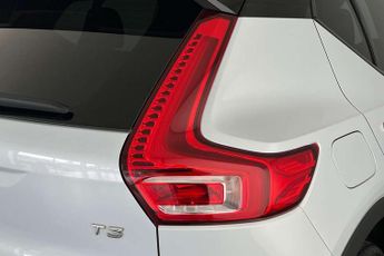 Volvo XC40 1.5 T3 [163] R DESIGN 5dr Geartronic