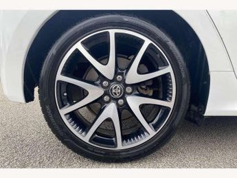 Toyota Yaris 1.5 Hybrid Dynamic 5dr CVT