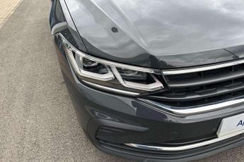Volkswagen Tiguan 1.4 TSI eHybrid Life 5dr DSG